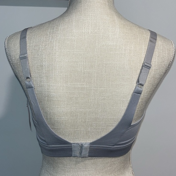 3/$20 - NWT! Aiden Light Gray Lightly Lined Wirefree Bra - Picture 4 of 8